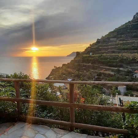 Olimpo Affittacamere Manarola Bagian luar foto