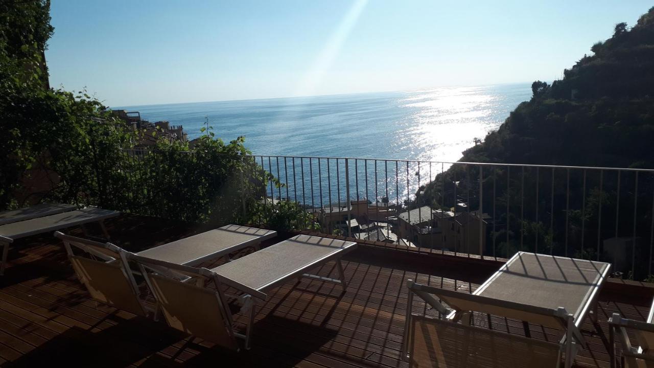 Olimpo Affittacamere Manarola Bagian luar foto