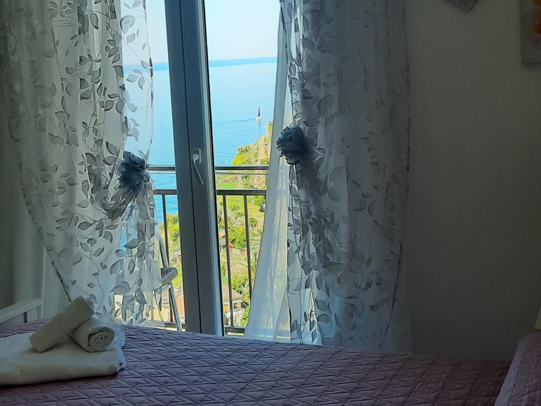 Olimpo Affittacamere Manarola Bagian luar foto