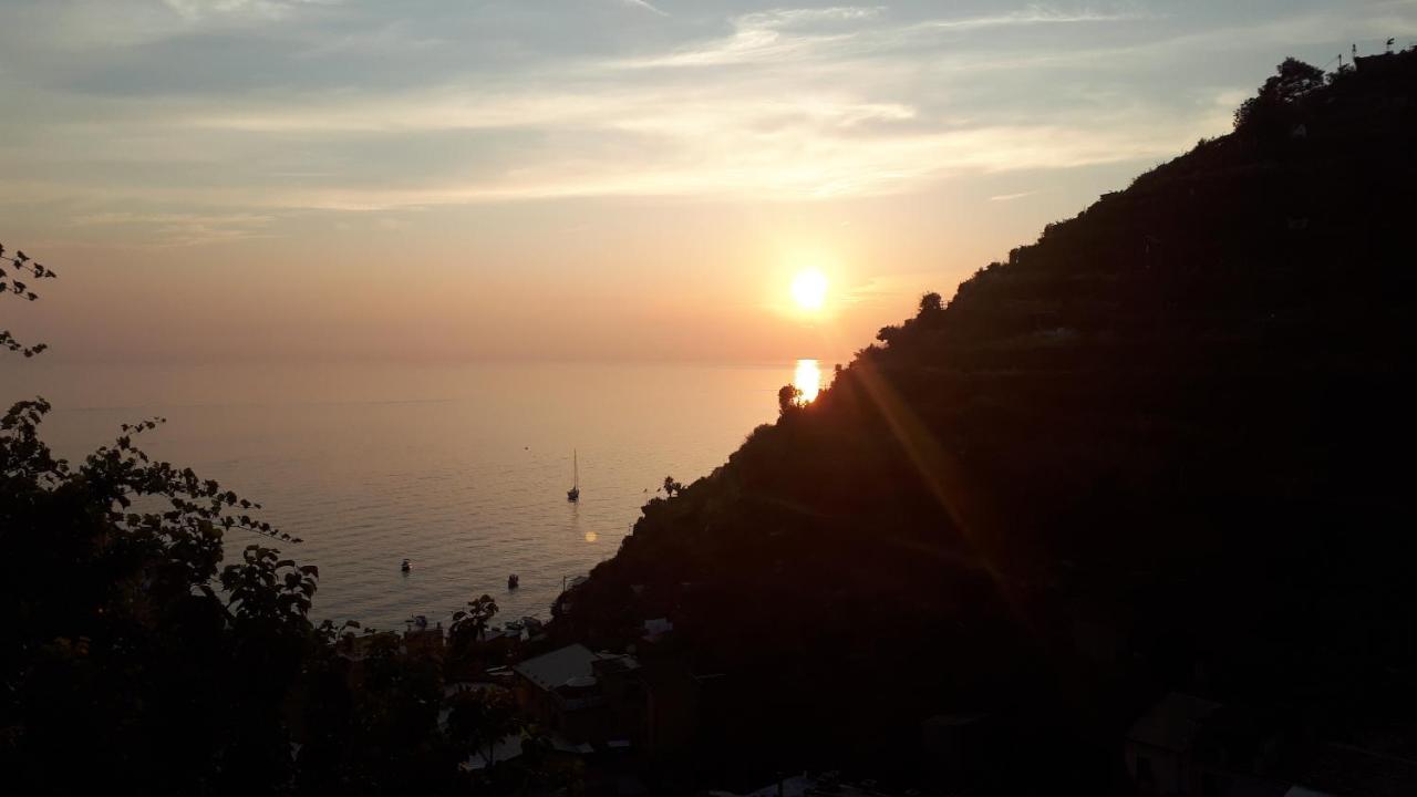Olimpo Affittacamere Manarola Bagian luar foto